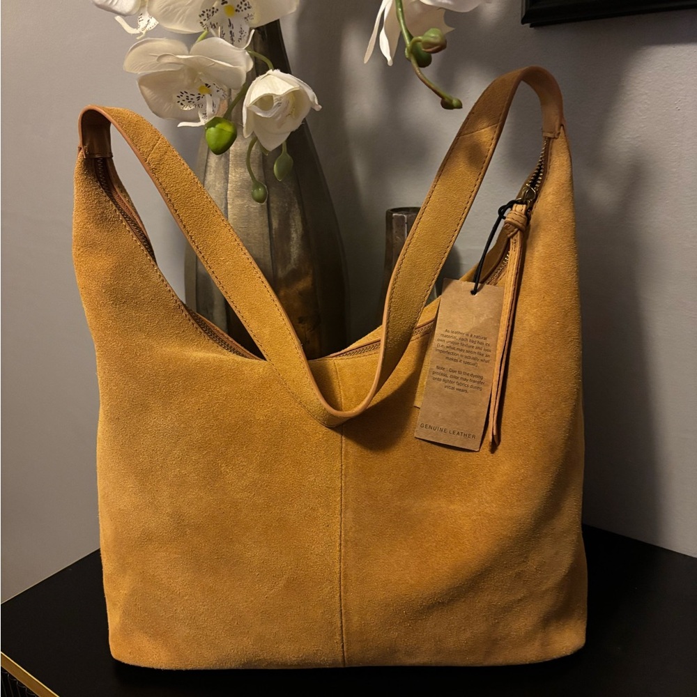 NWT- Margot New York Suede Leather Tan Shoulder Hobo Bag. New With Tags. - Picture 1 of 16